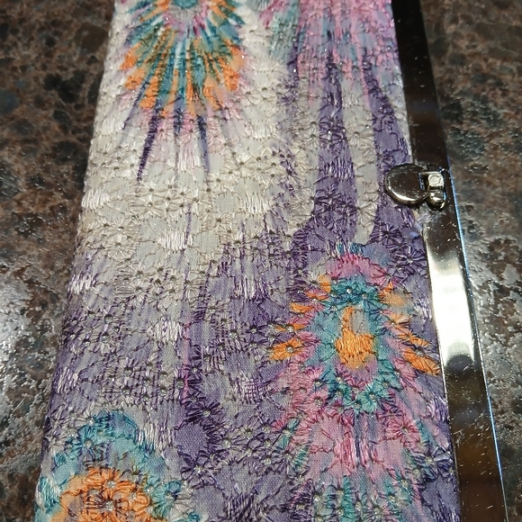 Wallets - 2 Together is Better! - Picture 3 of 14